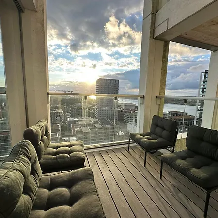 Apartment Luxurious With Panoramic View Antwerp