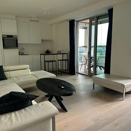 Luxurious With Panoramic View Apartment